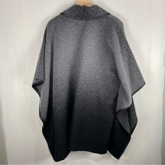 Bailey 44 Ombre Bridgette‎ Cape Wool Blend Flowy Cardigan Sweater Shawl Wrap - Picture 8 of 8